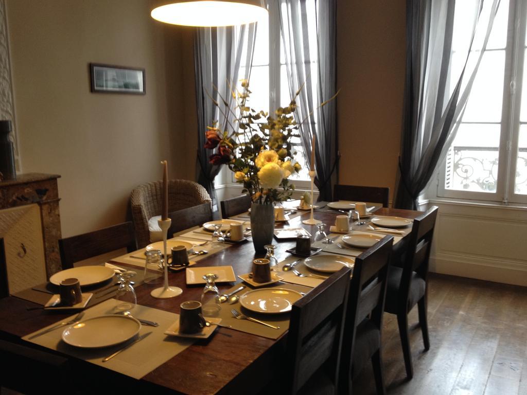 Maison Charles Maurice Chalais  Room photo